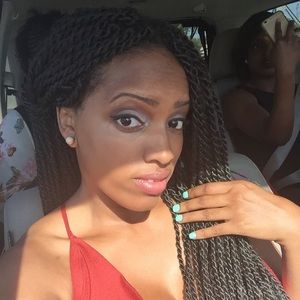 Meet your Posher, Jasmine